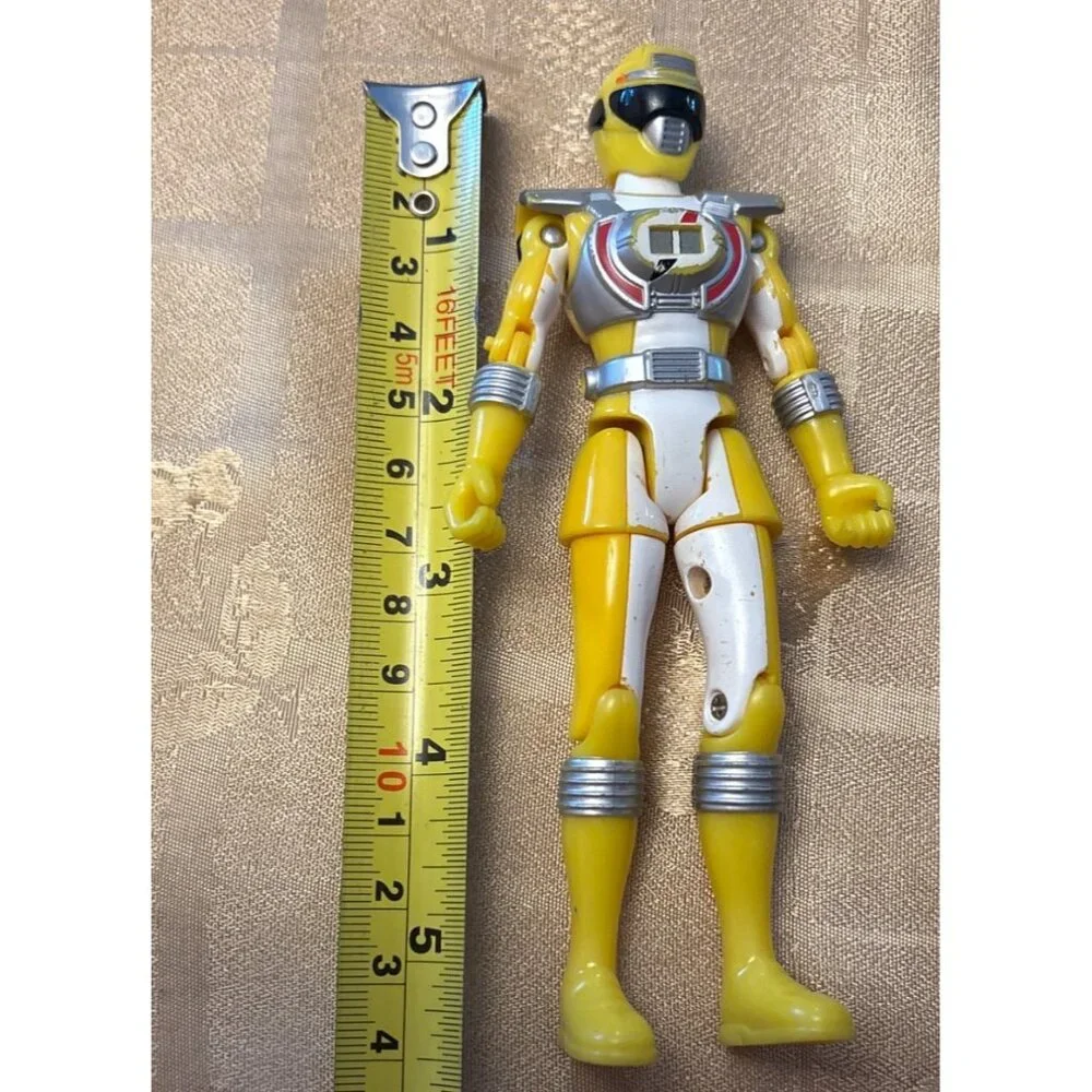Power Rangers Yellow Ranger Action Figure 1993 Bandai - Picture 9 of 9